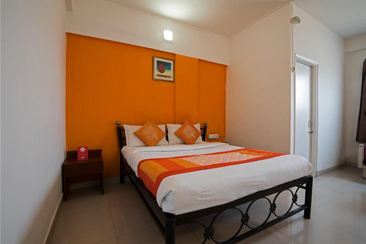 Oyo 1065 Hotel Hmr Royal Inn Púna Kültér fotó