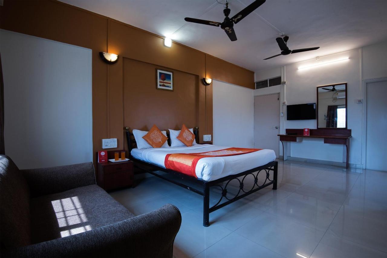 Oyo 1065 Hotel Hmr Royal Inn Púna Kültér fotó