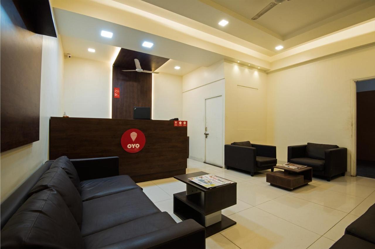 Oyo 1065 Hotel Hmr Royal Inn Púna Kültér fotó